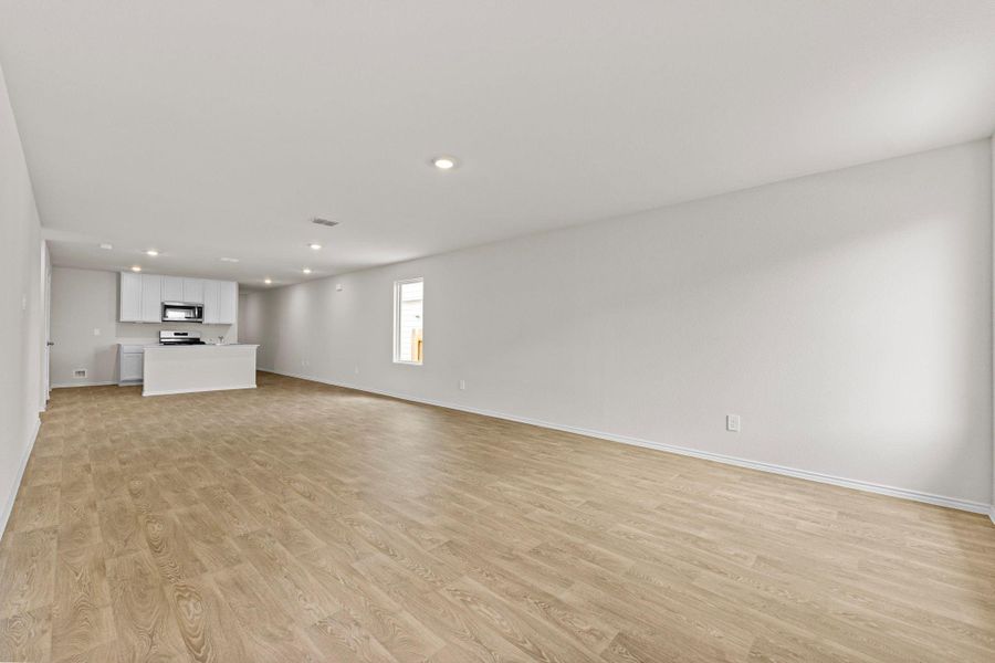 Spacious, unfurnished interior of a new home in Sunset Oaks, Maxwell (Image 22). Spacious, unfurnished interior of a new home in Sunset Oaks, Maxwell (Image 22).