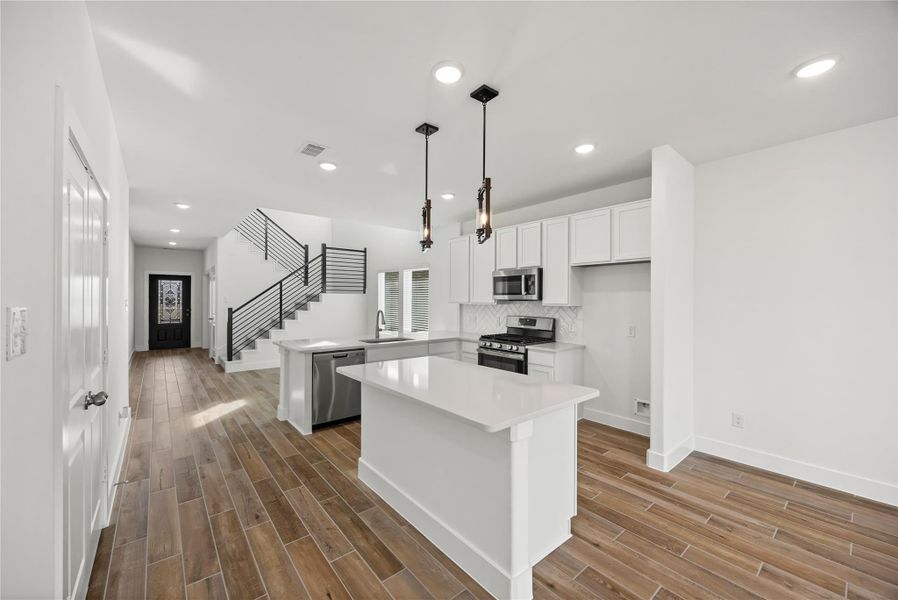 Furnished interior view inside a new home in River Ranch Meadows, Dayton (Image 9).