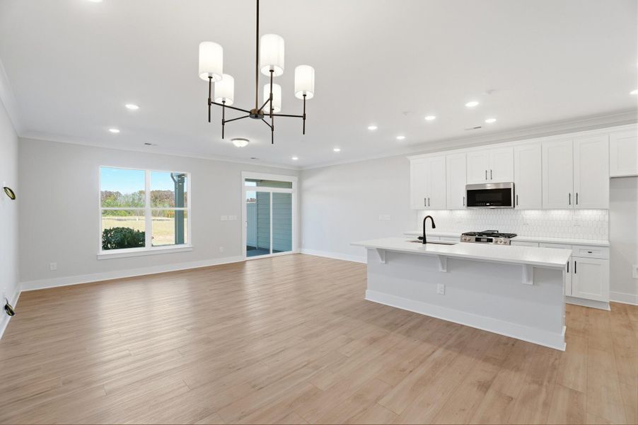 Spacious, unfurnished interior of a new home in Blythe Mill Townhomes, Waxhaw (Image 27).