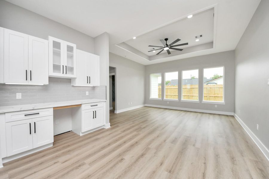 Spacious, unfurnished interior of a new home in , Pasadena (Image 19).
