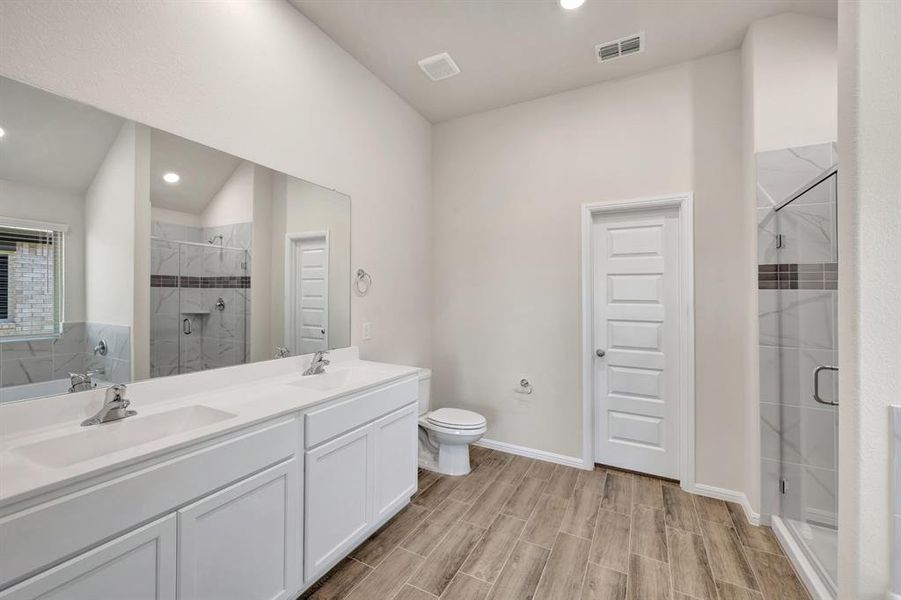 Furnished interior view inside a new home in Verandah, Royse City (Image 7).