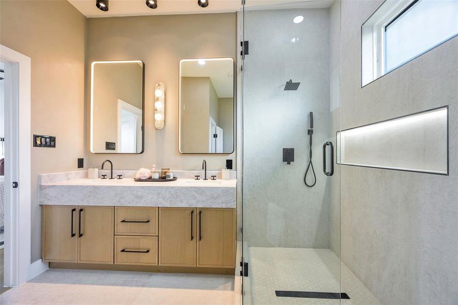 Furnished interior view inside a new home in , Dallas (Image 26).