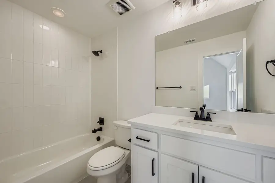 Plan 1643 bathroom representative photo
