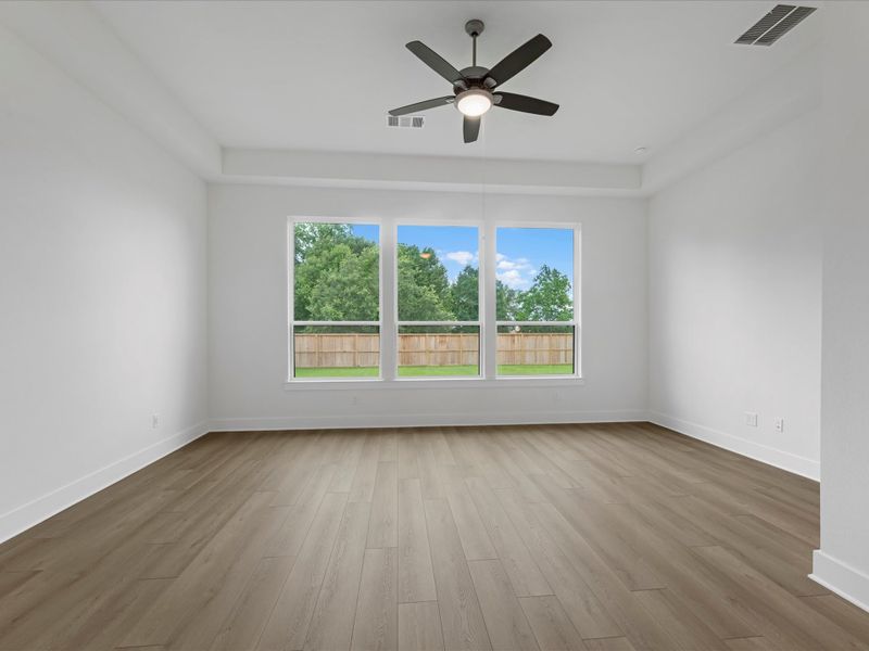 Spacious, unfurnished interior of a new home in Sienna 80′, Missouri City (Image 16).