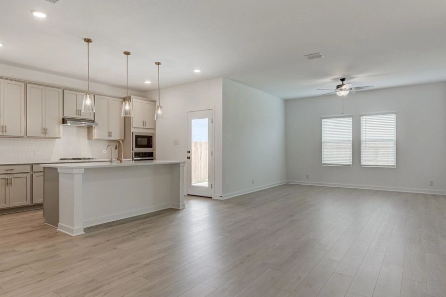Kitchen, Breakfast, & Family Kitchen, Breakfast, & Family