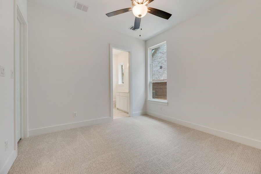 Spacious, unfurnished interior of a new home in Solterra Texas, Mesquite (Image 30).