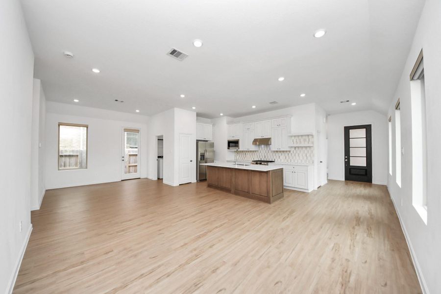 Furnished interior view inside a new home in Artavia: Avante Collection, Conroe (Image 10).
