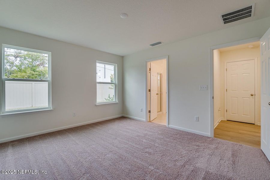 Spacious, unfurnished interior of a new home in Stonecrest, St. Johns (Image 15).