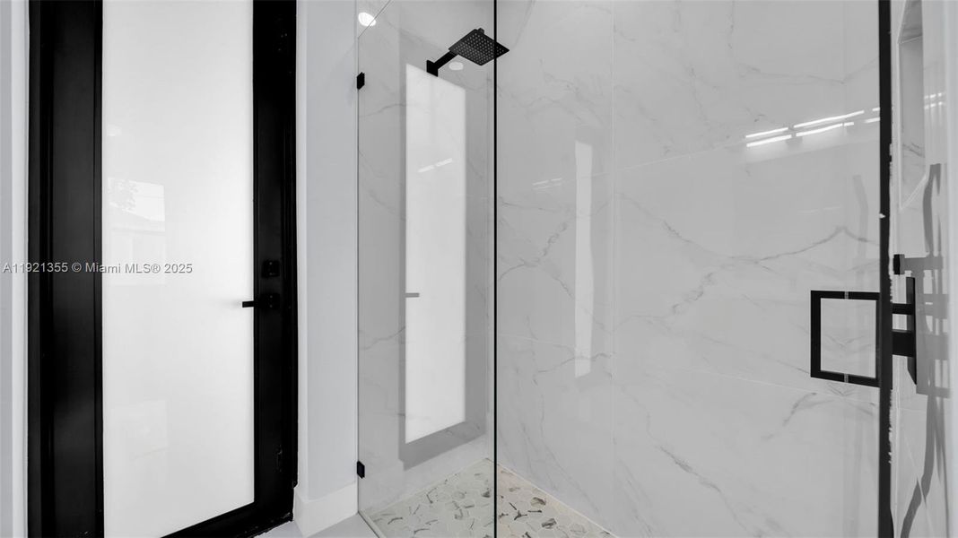 Image 50 of a home in .