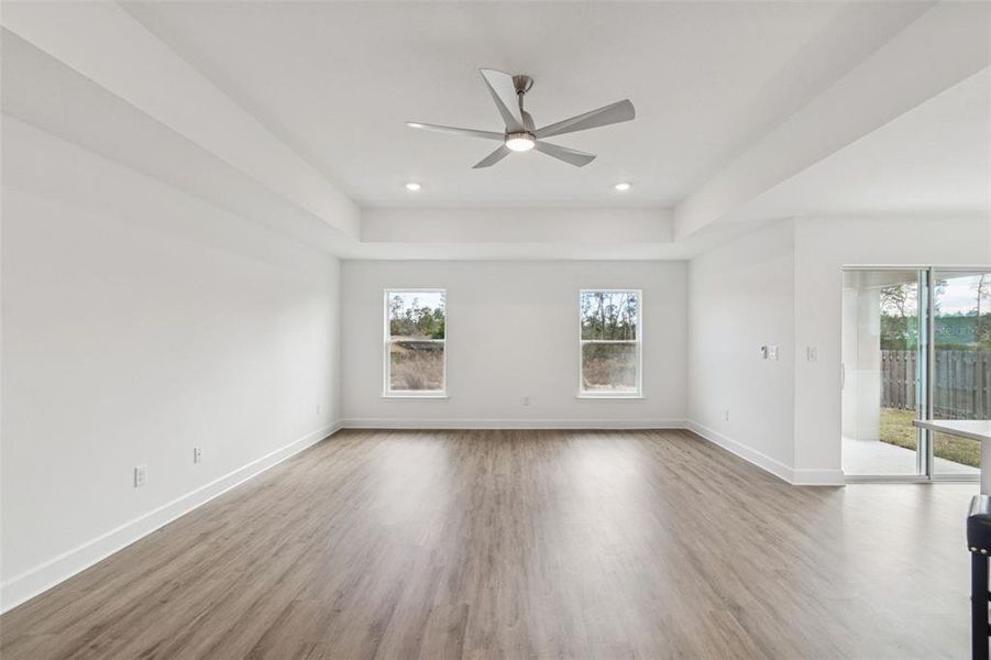 Spacious, unfurnished interior of a new home in , Spring Hill (Image 51).