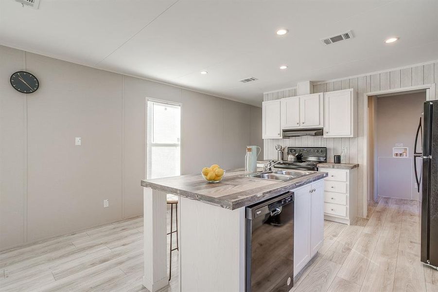 Furnished interior view inside a new home in , Granbury (Image 4). Furnished interior view inside a new home in , Granbury (Image 4).