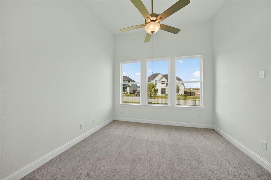 Spacious, unfurnished interior of a new home in Walsh Ranch, Fort Worth (Image 25).