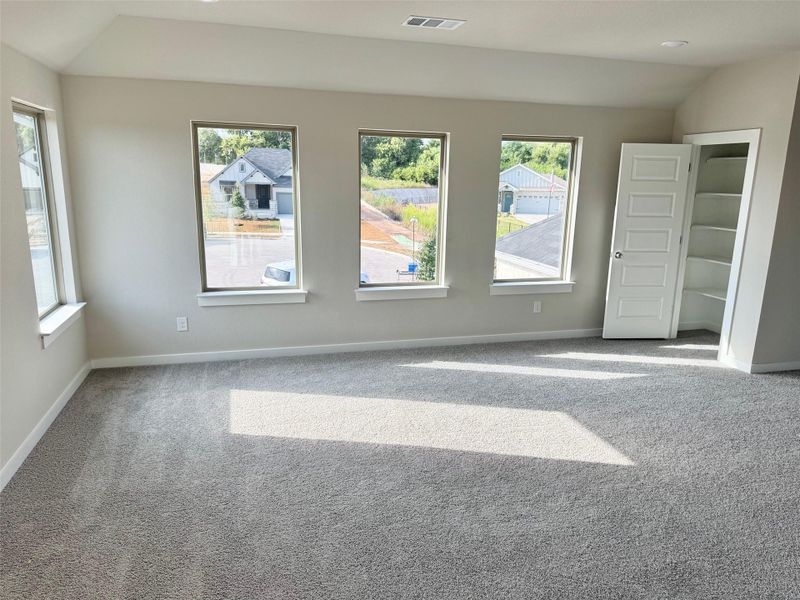 Spacious, unfurnished interior of a new home in Prairie Winds, Hutto (Image 31). Spacious, unfurnished interior of a new home in Prairie Winds, Hutto (Image 31).