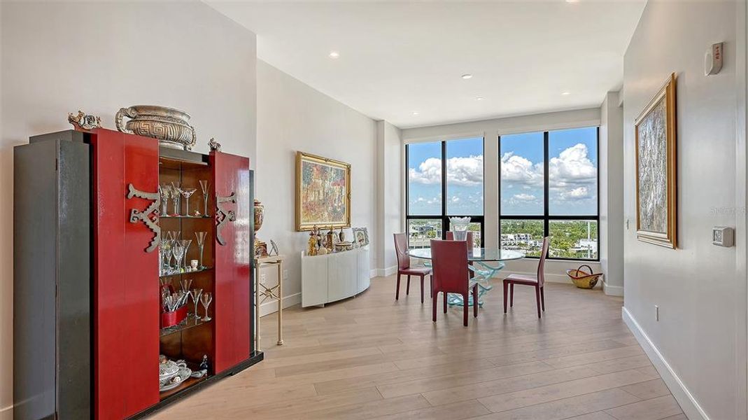 Image 70 of a home in .