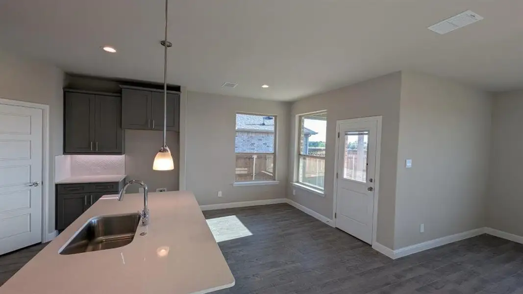 Image 16 of a home in Bella Vista. Image 16 of a home in Bella Vista.