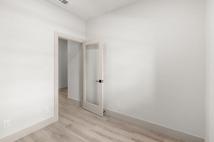 Spacious, unfurnished interior of a new home in , Whitesboro (Image 14).