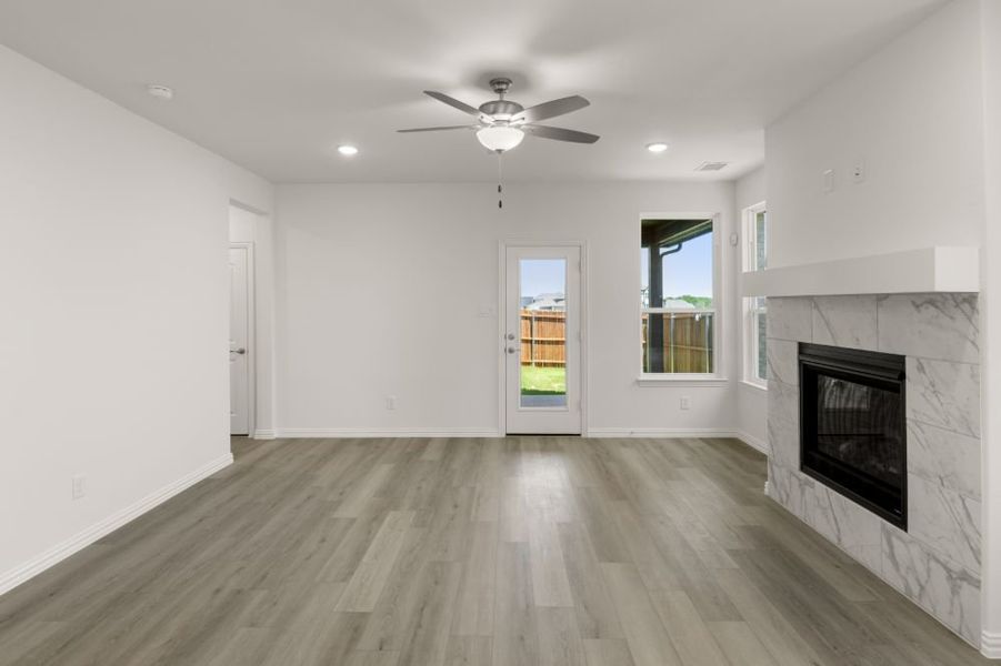 Representative unfurnished interior of a home built from the Cypress by UnionMain Homes in Edgewater, Fate (Image 38).