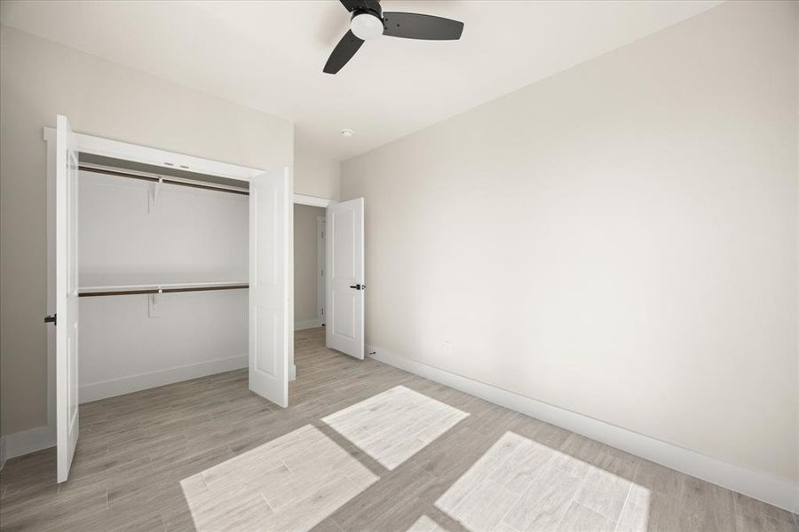 Spacious, unfurnished interior of a new home in , Granbury (Image 32).