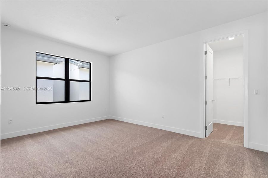 Spacious, unfurnished interior of a new home in , Boca Raton (Image 28).