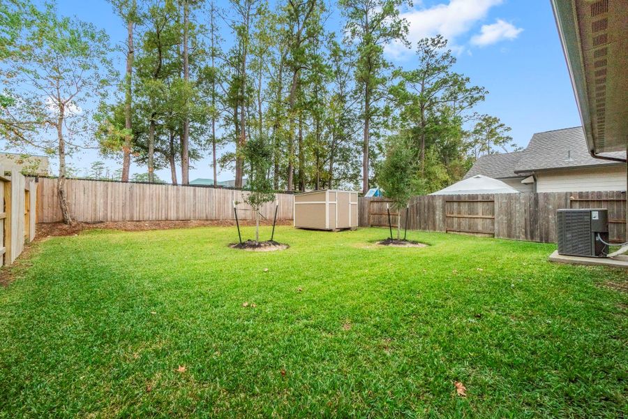 Enjoy peaceful living in this quiet neighborhood, with a school located just behind the community adding to the serene surroundings. Enjoy peaceful living in this quiet neighborhood, with a school located just behind the community adding to the serene surroundings.