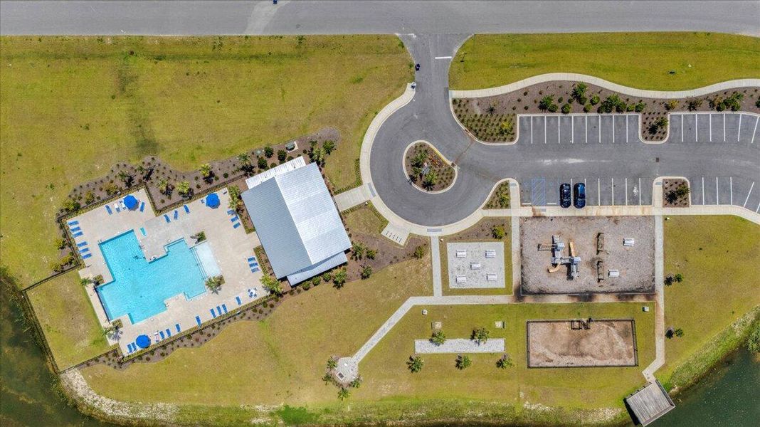 Image 27 of a home in French Quarter Creek.