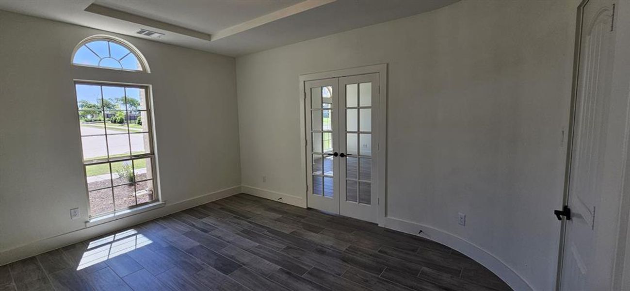 Spacious, unfurnished interior of a new home in , Haslet (Image 36).