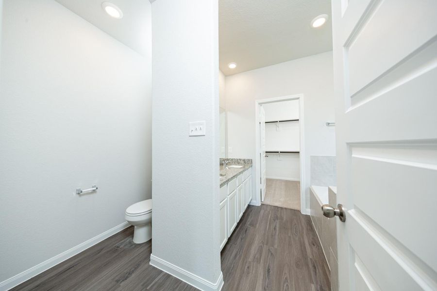 Image 17 of a home in Cliffstone Hills. Image 17 of a home in Cliffstone Hills.