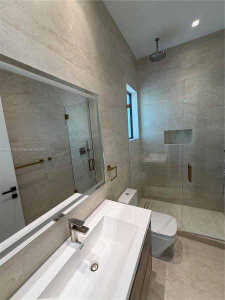 Furnished interior view inside a new home in , Hollywood (Image 14).