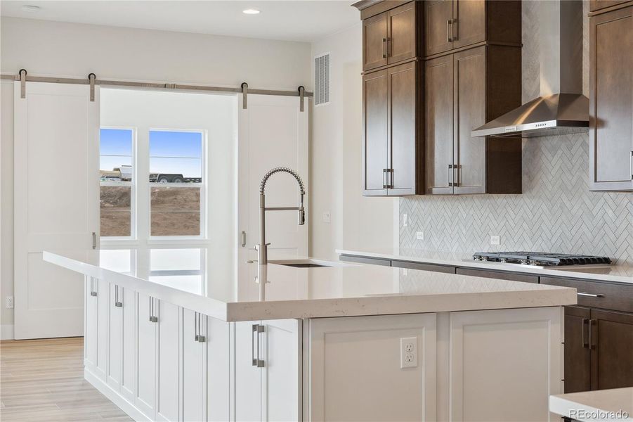 Furnished interior view inside a new home in Retreat at The Canyons, Castle Pines (Image 8). Furnished interior view inside a new home in Retreat at The Canyons, Castle Pines (Image 8).
