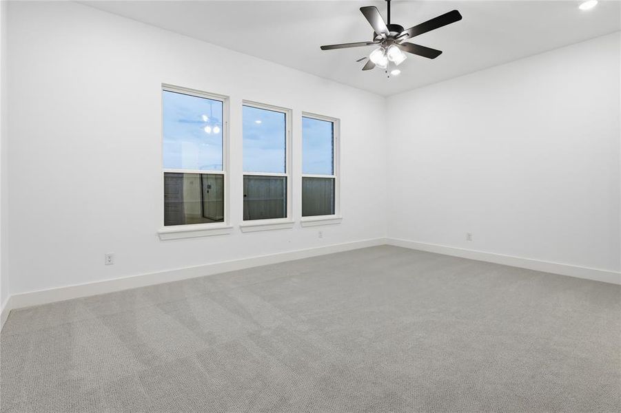 Spacious, unfurnished interior of a new home in Pecan Grove, Burleson (Image 17).