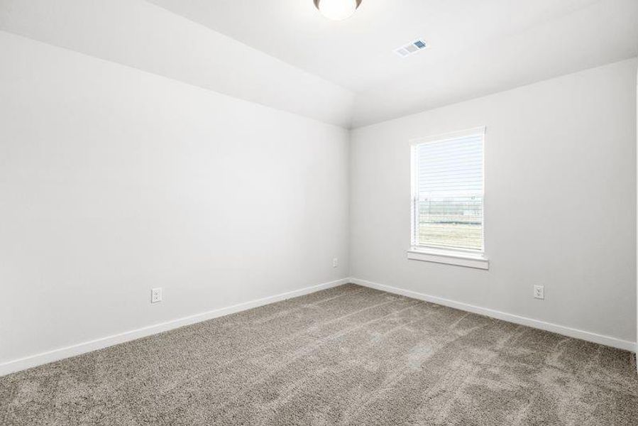 Spacious, unfurnished interior of a new home in Glendale Lakes, Arcola (Image 11).