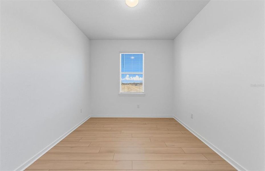 Spacious, unfurnished interior of a new home in Longmeadow at North River Ranch, Parrish (Image 17).