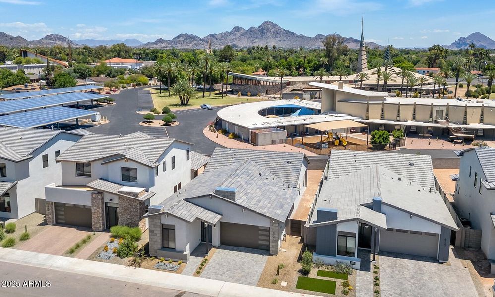 6727 N 9th Dr-large-007-006-6727 N 9th D 6727 N 9th Dr-large-007-006-6727 N 9th D