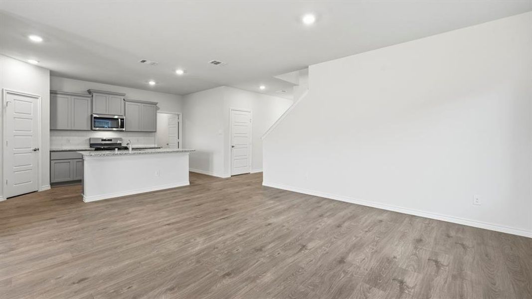 Spacious, unfurnished interior of a new home in Bel Air Village, Sherman (Image 30). Spacious, unfurnished interior of a new home in Bel Air Village, Sherman (Image 30).