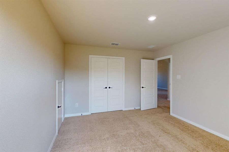 Spacious, unfurnished interior of a new home in Vintage Village, Argyle (Image 18).