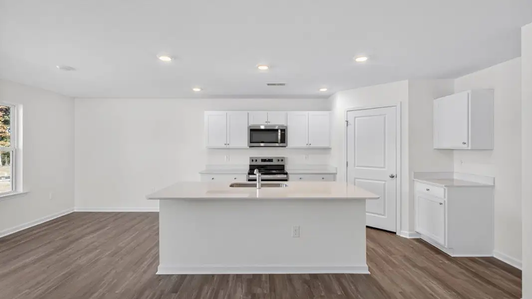 Furnished interior view inside a new home in Willow Mill, Thomasville (Image 4).