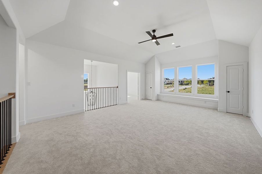 Spacious, unfurnished interior of a new home in Custer Ridge Estates, Allen (Image 38).