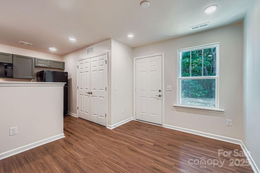 Image 27 of a home in . Image 27 of a home in .