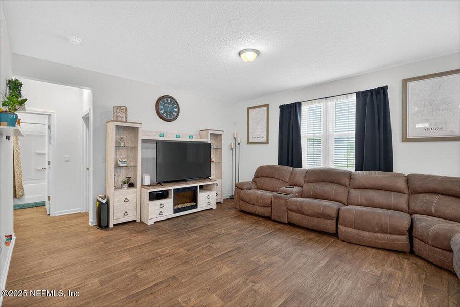 Furnished interior view inside a new home in River Glen Express, Yulee (Image 38).