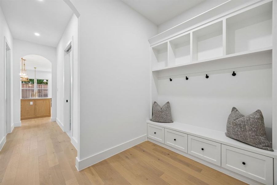 Spacious, unfurnished interior of a new home in , Dallas (Image 23).