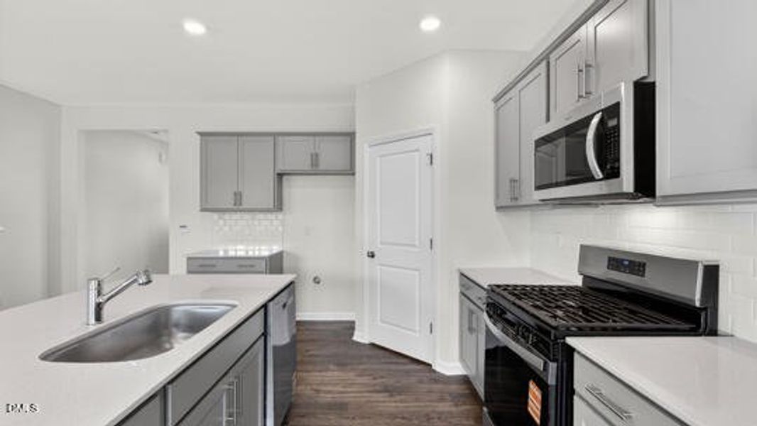 Honeycutt Oaks_Hayden K_58_Gray_NOFP_SPE