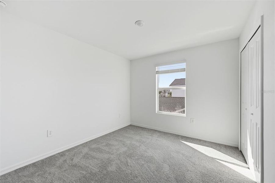 Spacious, unfurnished interior of a new home in Lennar at Turnleaf, Punta Gorda (Image 13).