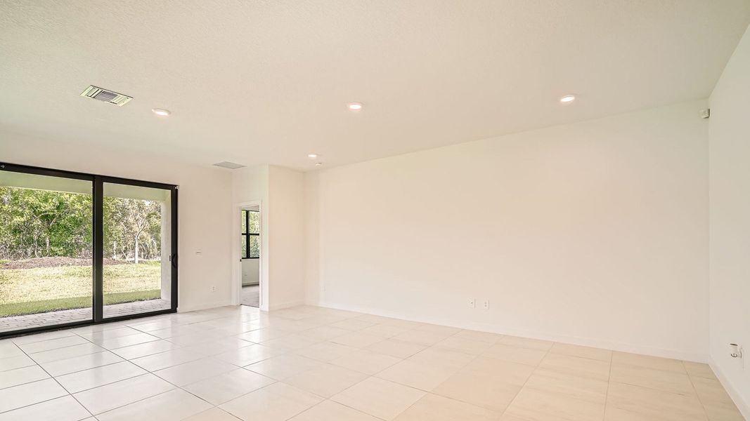 Representative unfurnished interior of a home built from the Delray by D.R. Horton in Twin Oaks, Stuart (Image 11).