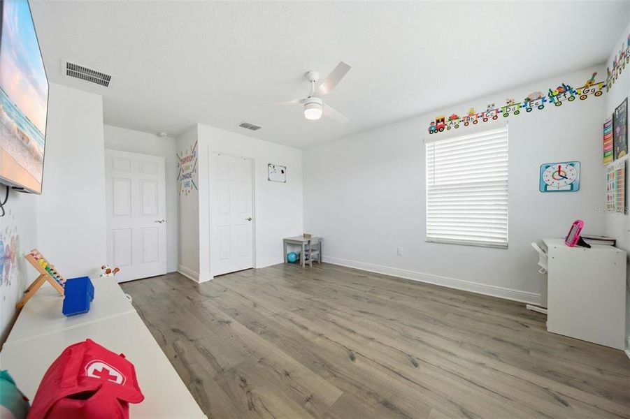 Spacious, unfurnished interior of a new home in Whispering Oaks Preserve, Wesley Chapel (Image 26). Spacious, unfurnished interior of a new home in Whispering Oaks Preserve, Wesley Chapel (Image 26).