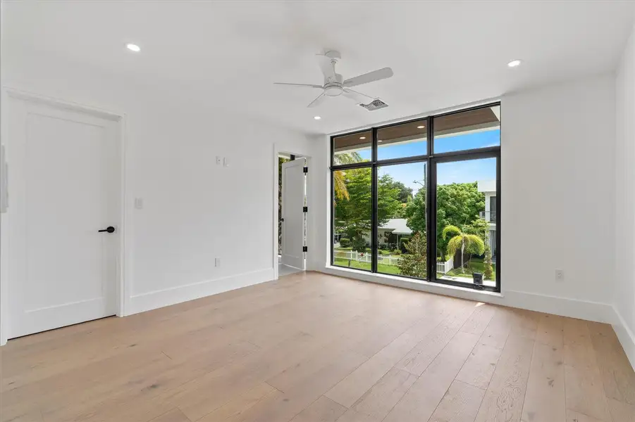 23-1131 NE 12th Ave Ft. Lauderdale, FL-1 23-1131 NE 12th Ave Ft. Lauderdale, FL-1