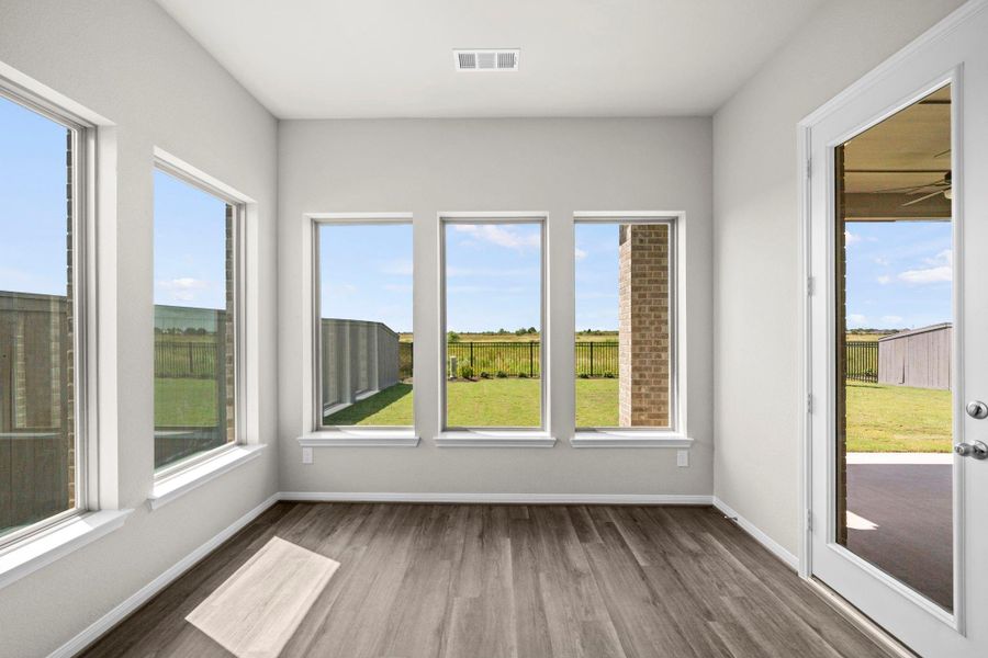 Spacious, unfurnished interior of a new home in Jubilee, Hockley (Image 26).