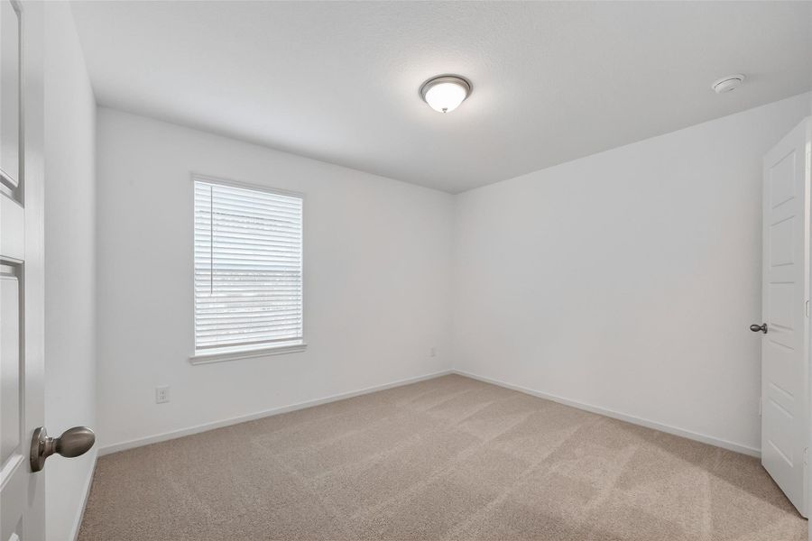 Spacious, unfurnished interior of a new home in Rollingbrook Estates, Baytown (Image 29).