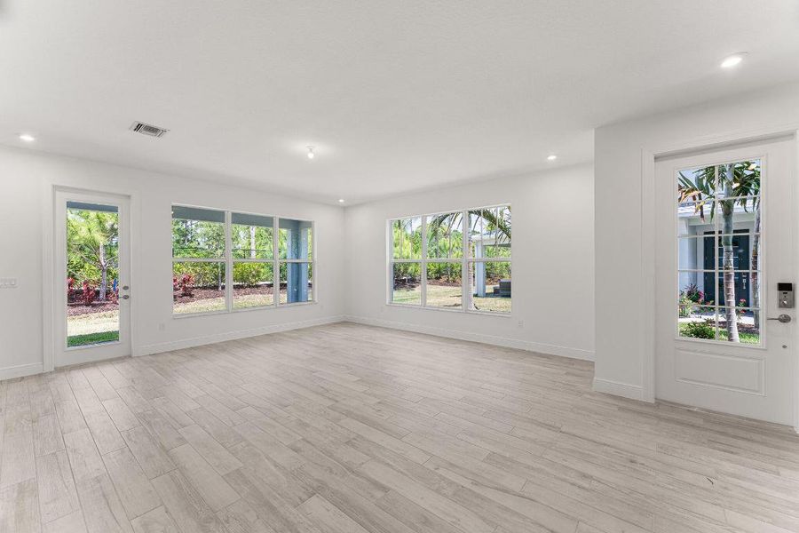 US_SEFL_Eastwind_Lot 156_Great Room