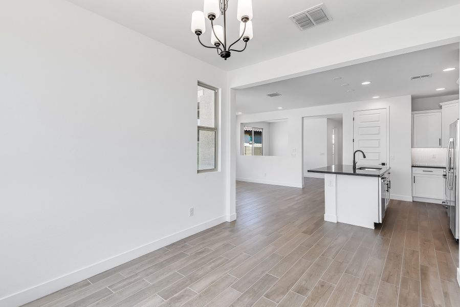 Spacious, unfurnished interior of a new home in Estrella, Goodyear (Image 26).