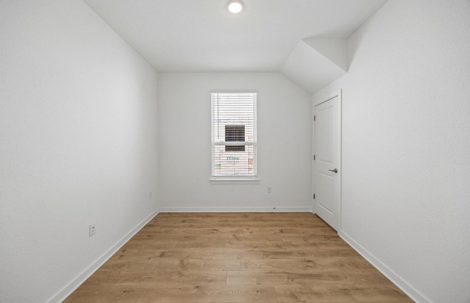 Spacious, unfurnished interior of a new home in Lagos, Manor (Image 15).